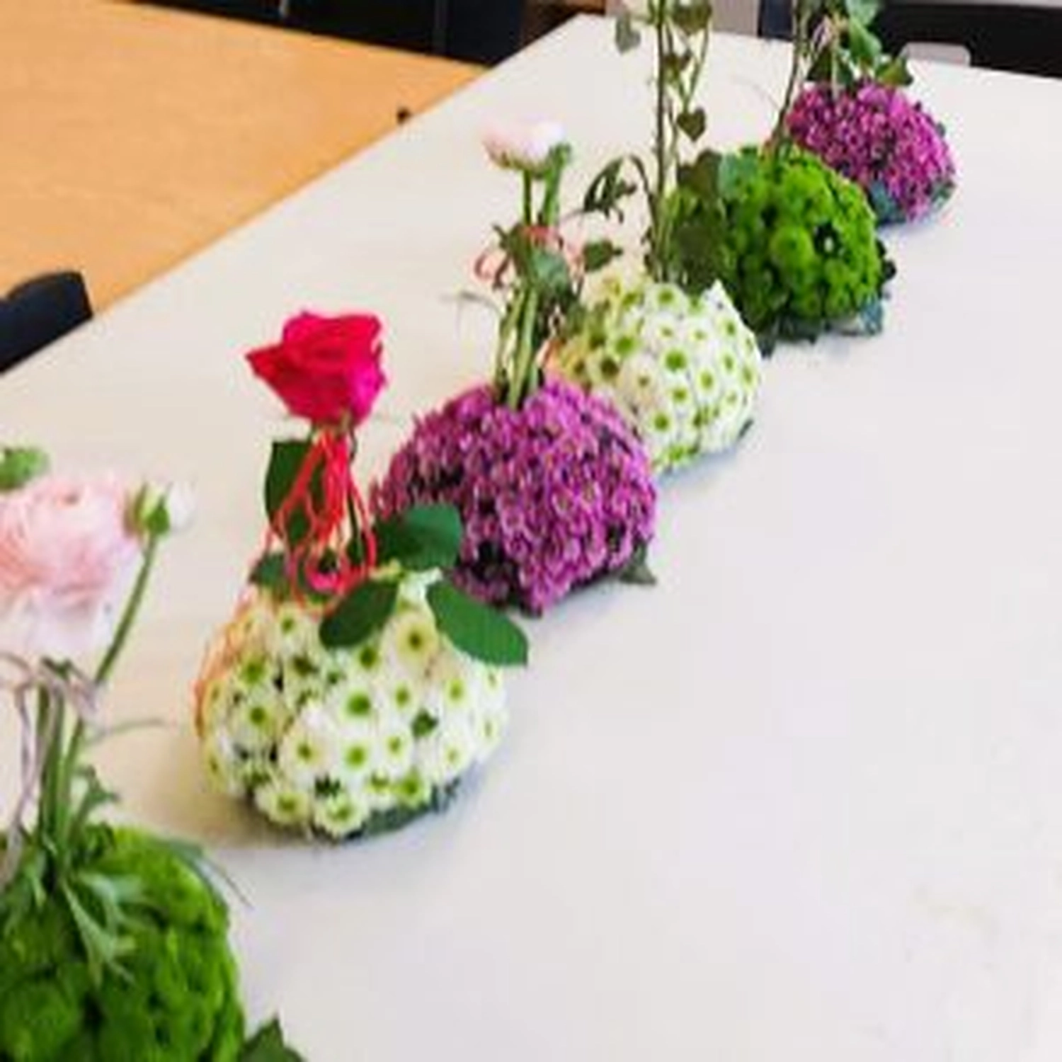 Tetta Knoll - Blumenhandwerk - Tischdekoration