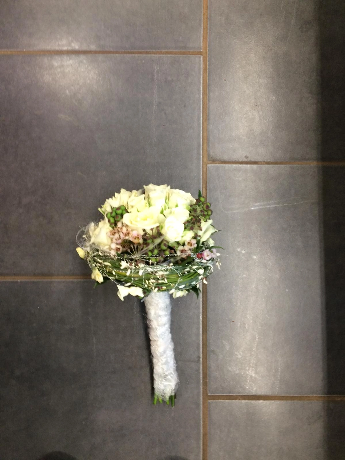 Tetta Knoll - Blumenhandwerk - Hochzeitsfolirstik