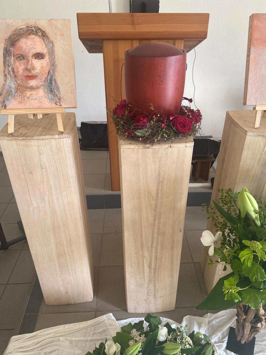 Tetta Knoll – Blumenhandwerk – Trauerfolirstik