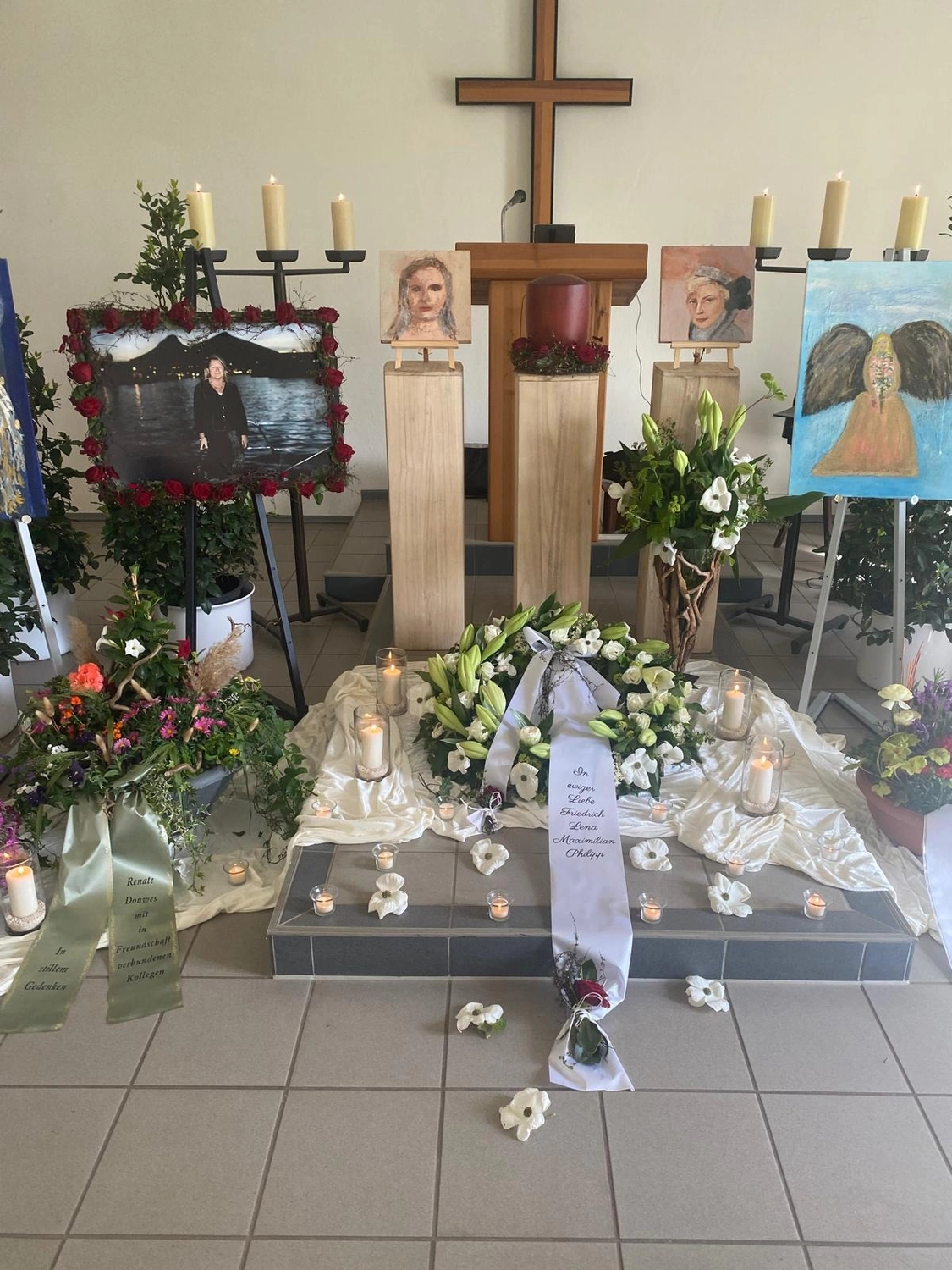 Tetta Knoll – Blumenhandwerk – Trauerfolirstik