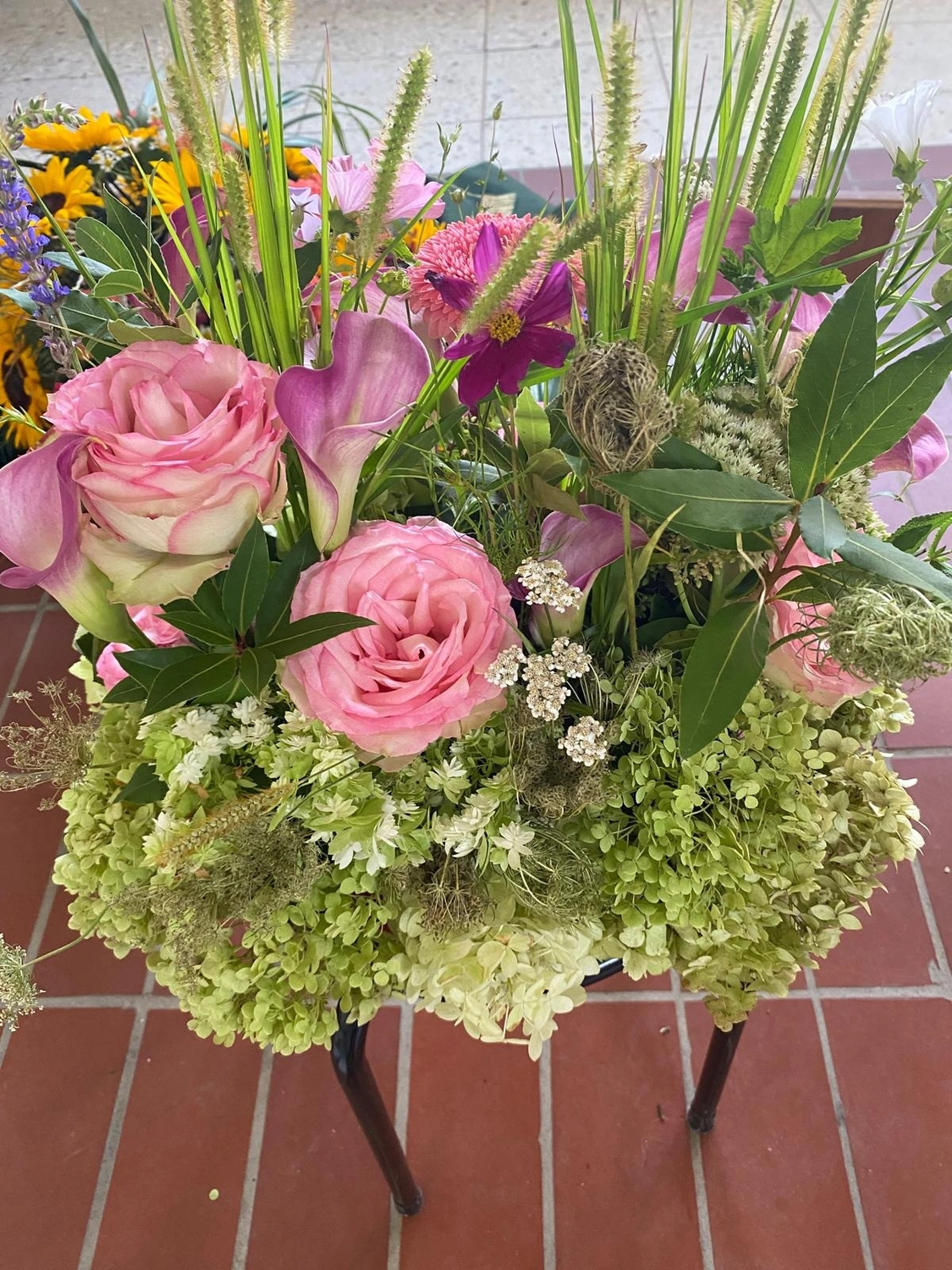 Tetta Knoll – Blumenhandwerk – Trauerfolirstik